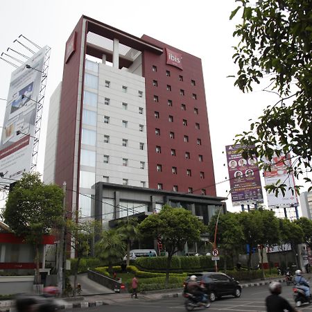 Ibis Surabaya City Center Buitenkant foto