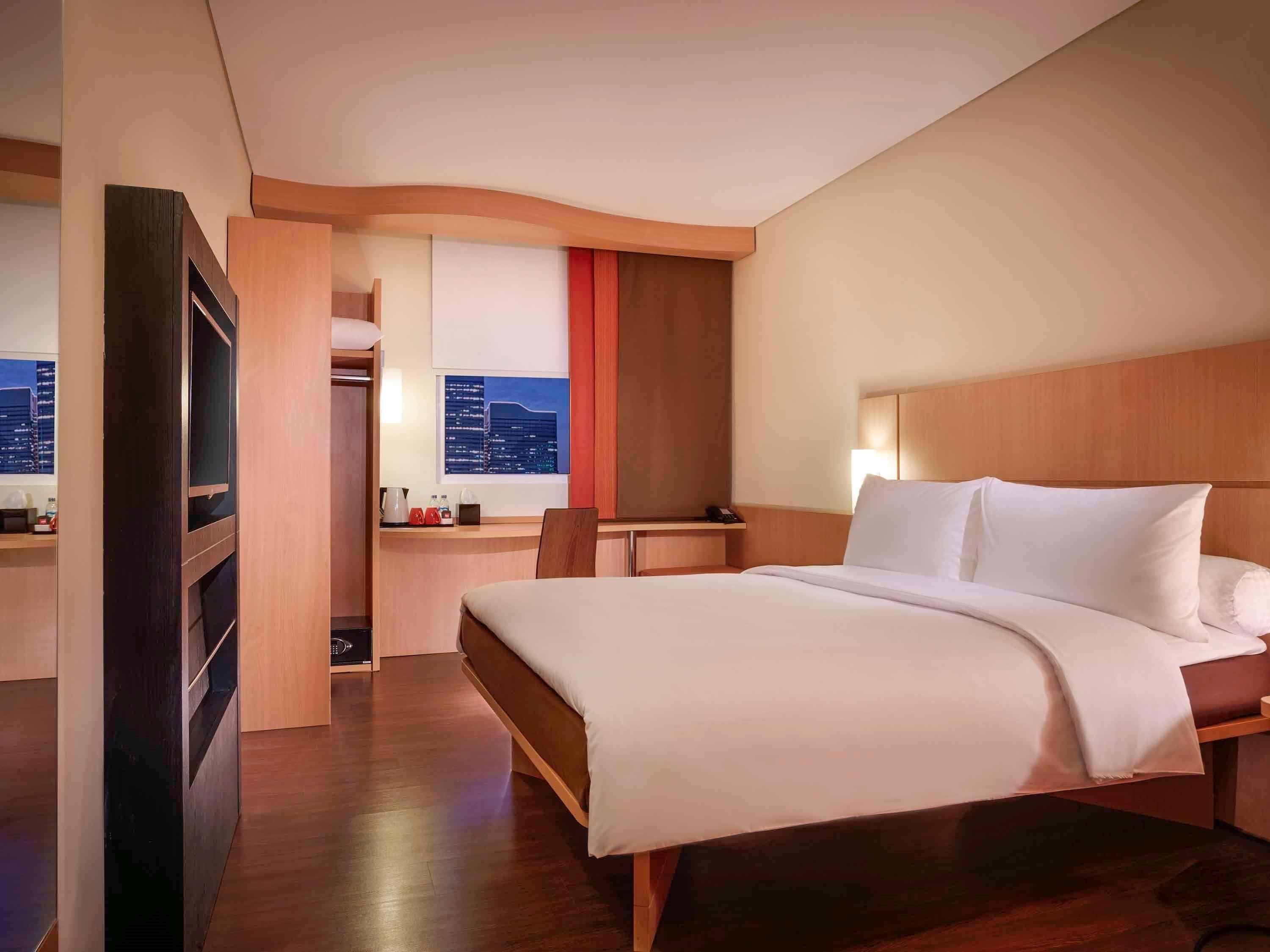 Ibis Surabaya City Center Buitenkant foto