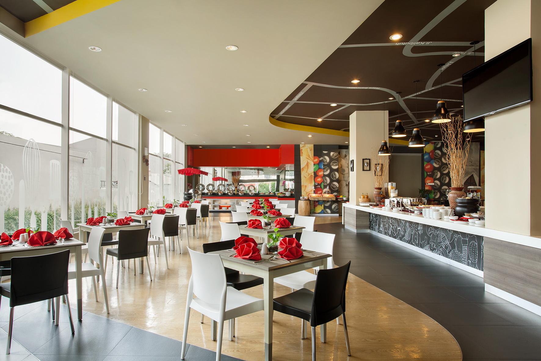 Ibis Surabaya City Center Buitenkant foto