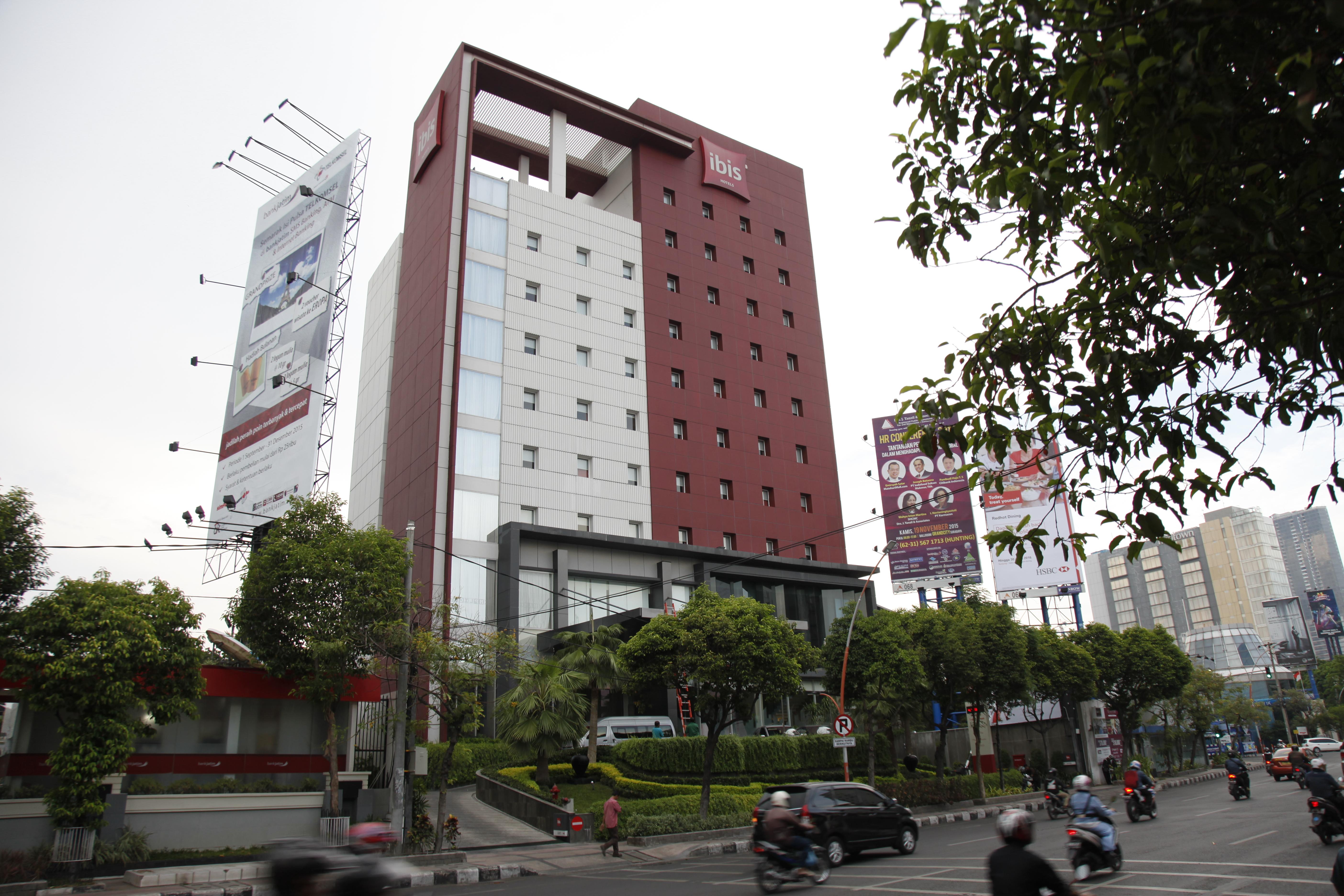 Ibis Surabaya City Center Buitenkant foto