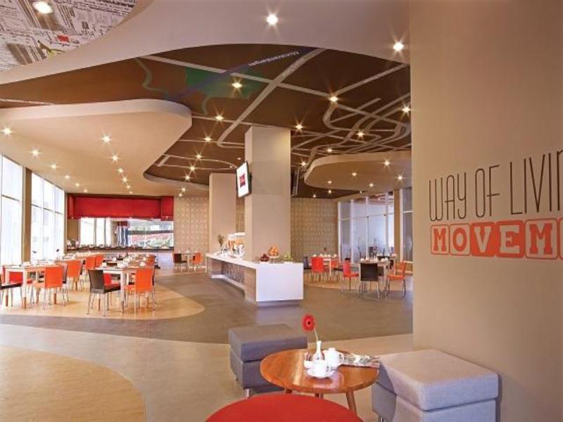 Ibis Surabaya City Center Buitenkant foto