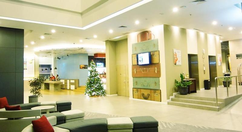 Ibis Surabaya City Center Buitenkant foto